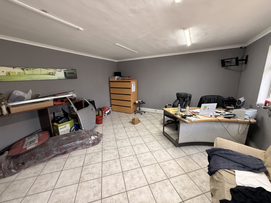 To Let commercial Property for Rent in Beaconvale Western Cape